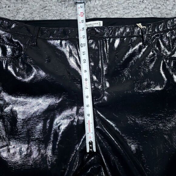 Abercrombie 24L 90s Straight Ultra High Rise Curve Love Vegan Leather Pants Blue - Picture 9 of 15